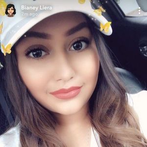 Meet your Posher, Bianey
